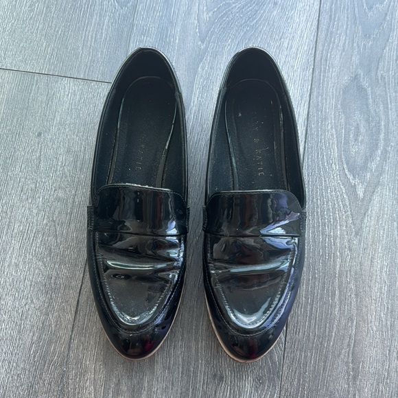 Kelly & Katie Loafers - Picture 3 of 6